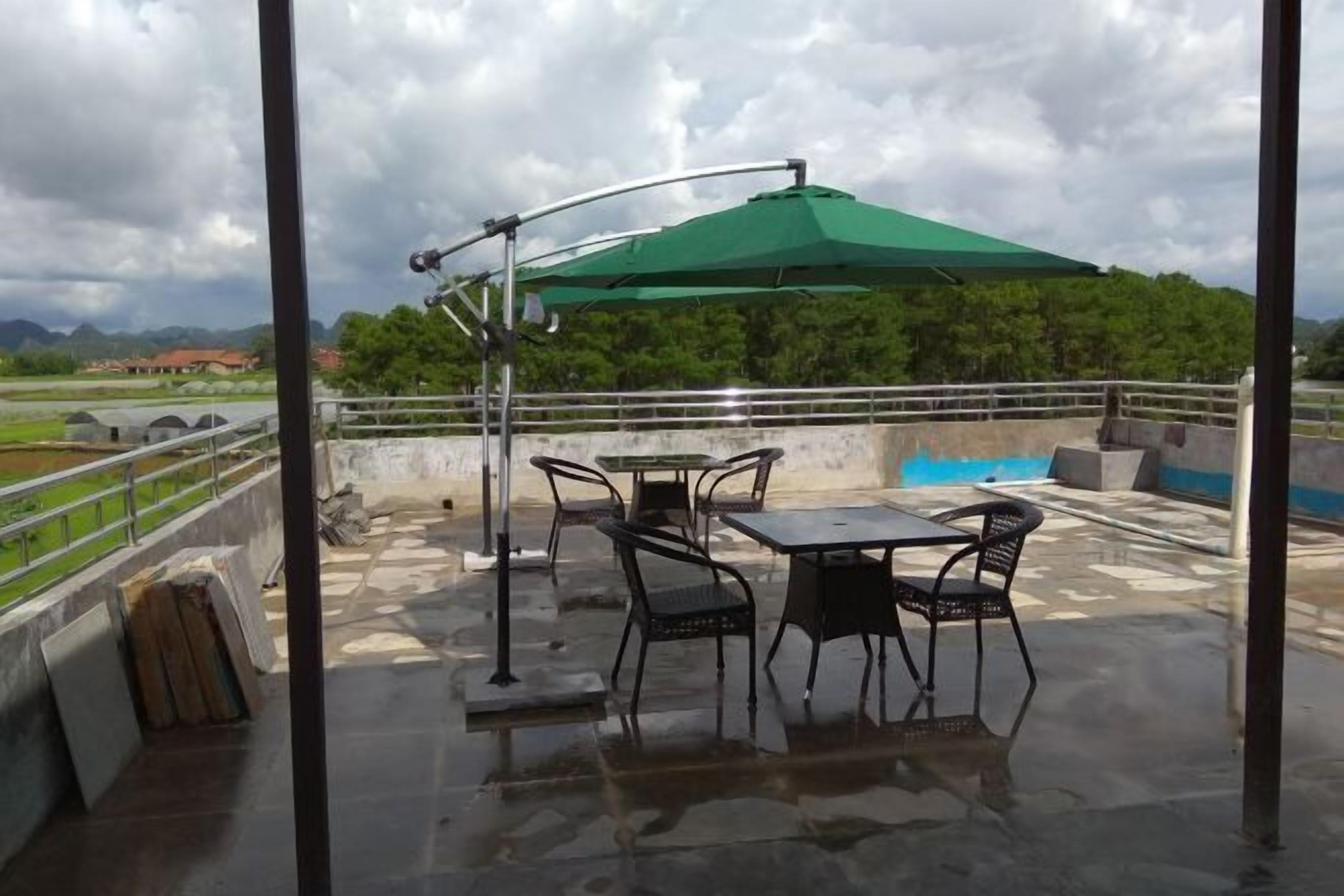 Tempat makan outdoor