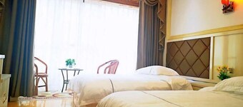 Shennongjia Meets Miss Meow Hotel