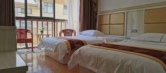 Shennongjia Meets Miss Meow Hotel