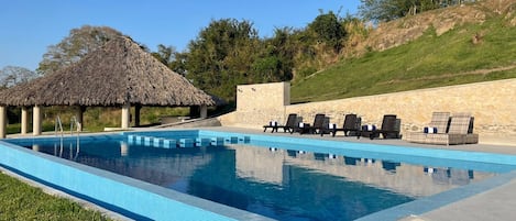 Comfort Room | Living area