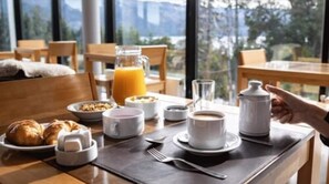 Dining - Hotel Alto Traful (Villa Traful)