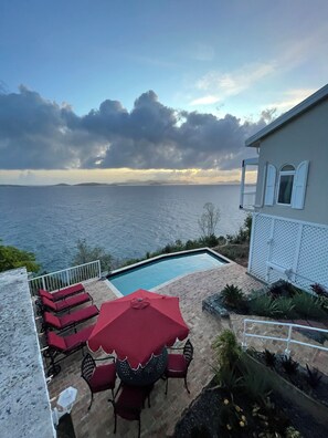 Terrace/patio - Secluded Oceanfront Villa with pool and incredible view! Welcome to Paradise! (St John)
