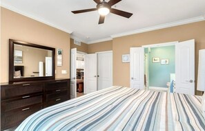 3 chambres, bureau, Wi-Fi gratuit, draps fournis