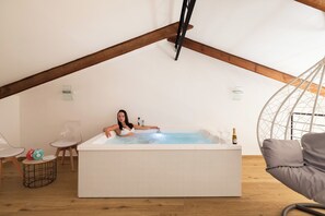 Phòng Suite, bồn tắm nước nóng | Bồn tắm spa riêng