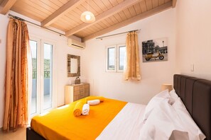 4 camere, culla da viaggio, Wi-Fi gratuito, lenzuola