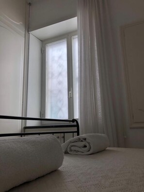 1 dormitori, caixa forta a l'habitació, wifi i roba de llit