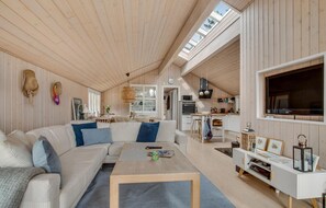 TV - Cozy home in Vig with WiFi (Vig)