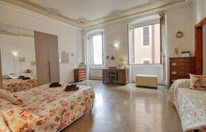 3 Schlafzimmer, Reisekinderbett, kostenloses WLAN