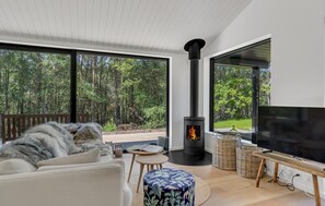 Smart TV, fireplace - Cozy home in Læsø with kitchen (Læsø)