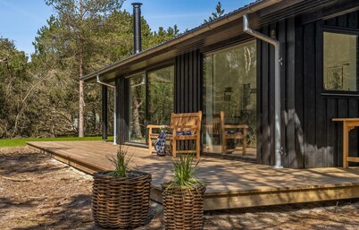 Cozy home in Læsø with kitchen