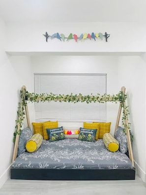 3 slaapkamers, een bureau, wifi, beddengoed