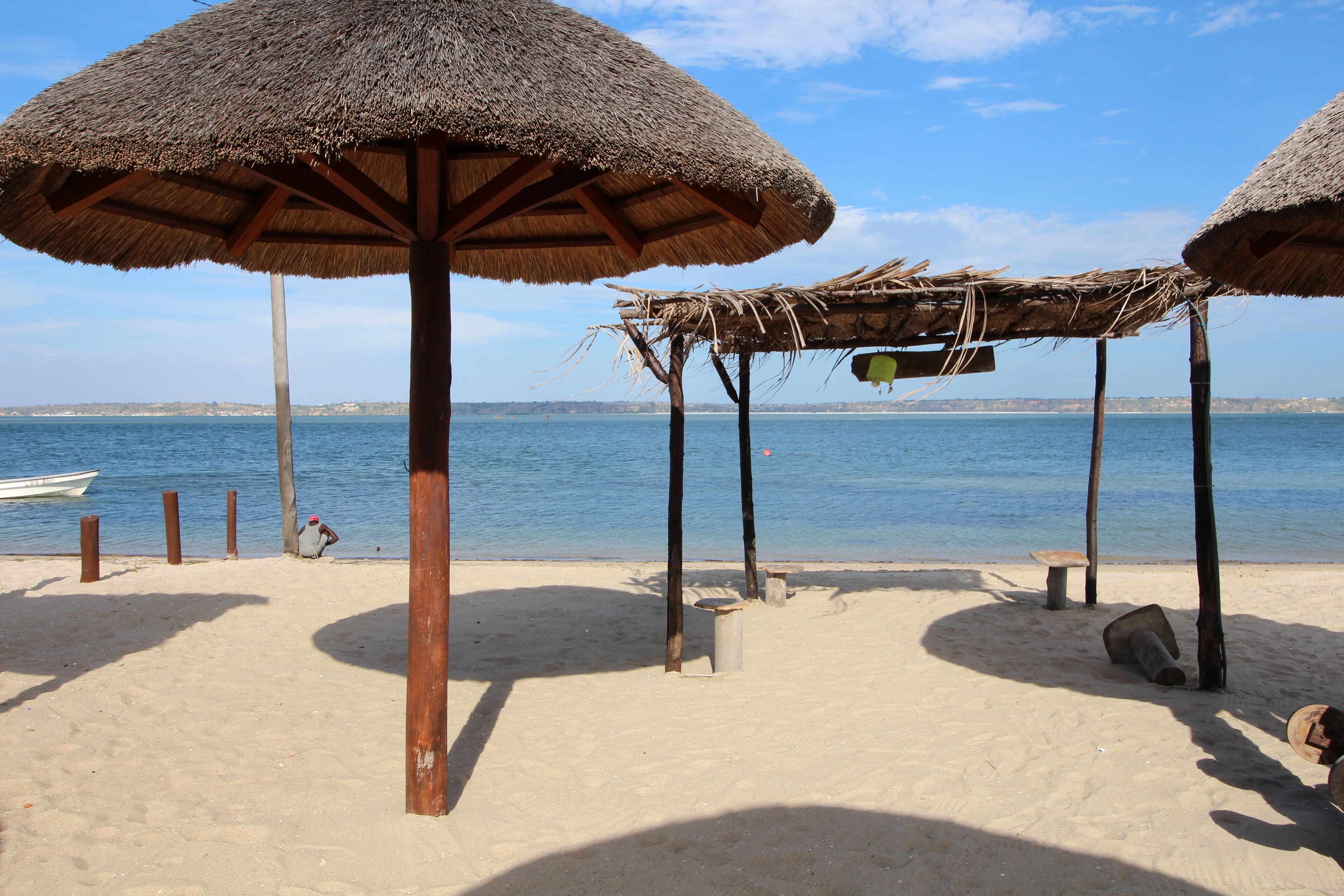 Privat strand, hvit sand, buss til stranden (inkludert) og snorkling
