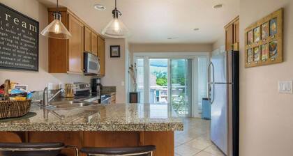 Moonlight by Avantstay Modern Home w/ Views & Direct Access to Rockaway Beach