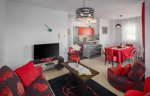 TV - Stunning home in Crveni Vrh with WiFi (Crveni Vrh)