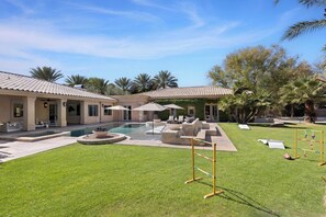 Villa (Multiple Bedrooms) | Intérieur