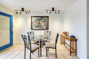 Villa (5 Bedrooms) | Intérieur