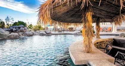 Le Grand Bleu by Avantstay Luxury Hilltop Estate