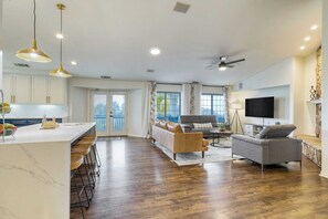 Villa (5 Bedrooms) | Interior