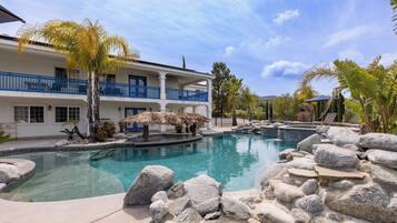 Villa (5 Bedrooms) | Interior