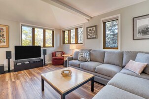 House (3 Bedrooms) | Front of property