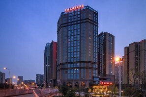 Exterior - Vienna International Hotel (Chengdu Happy Valley, Dongzikou Metro Station) (Chengdu)