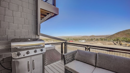 Hot Tub, Walk to Park City Mtn Ski Lift Blackstone at the Canyons by Avantstay