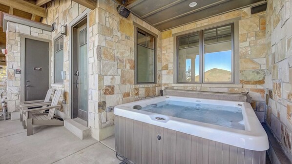 House (3 Bedrooms) | Front of property