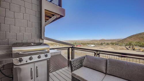 Hot Tub, Walk to Park City Mtn Ski Lift Blackstone at the Canyons by Avantstay