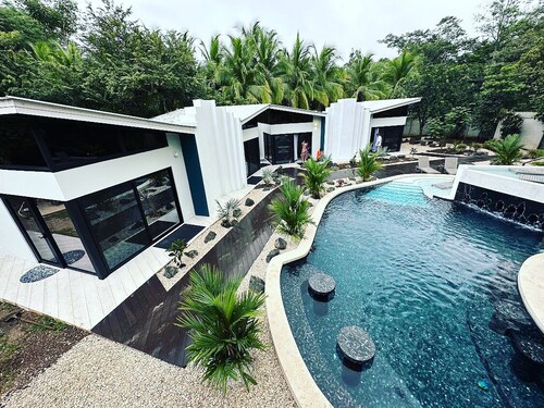 ALL-INCLUSIVE option- 9 casitas up to 30 pax
