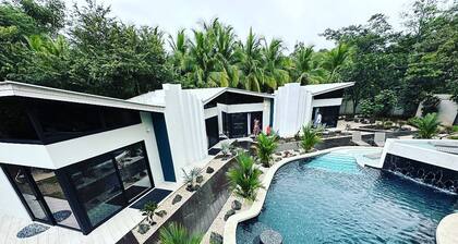 ALL-INCLUSIVE option- 9 casitas up to 30 pax