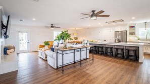 独立别墅 (Multiple Bedrooms) | 住宿内部