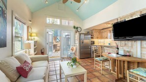 House (1 Bedroom) | Interior - Casita de Catherine by Avantstay 1 Block to Duval St w/ Hot Tub! (Key West)