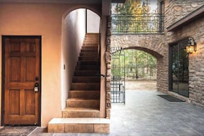 Interior - Big Bear Castle by Avantstay Private Home in Great Big Bear Location w/ Hot Tub (Big Bear Lake)