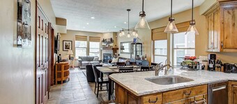 Park Ave Getaway by Avantstay Cozy Cottage Close to Main Street & Town Ski Lift