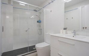 Chuveiro, secador de cabelo