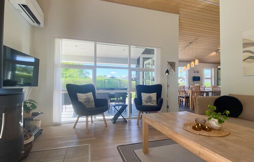 Belle maison à Hals avec sauna