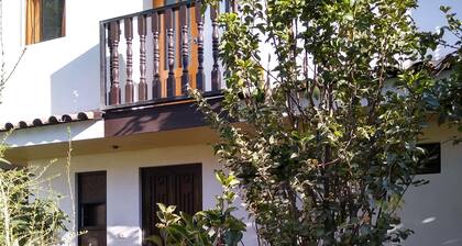 Hab. Cama Extragrande, Junto Naturaleza