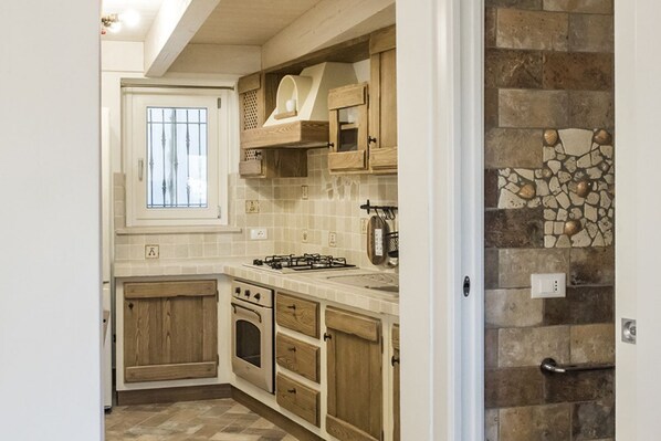 Fridge, oven, dining tables