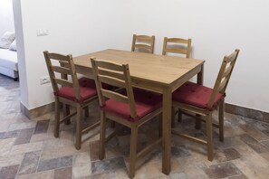 Dining - S291 - Sirolo, new three-room townhouse in the historic centre (Sirolo)