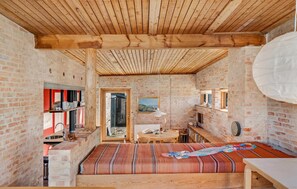 5 bedrooms, free WiFi