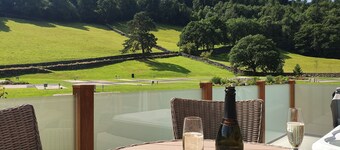 Luxury hot tub lodge in Betws-y-Coed, ideal for exploring Snowdonia National Park