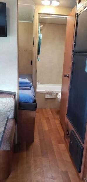 1 bedroom, iron/ironing board, WiFi, bed sheets