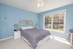4 habitaciones, escritorio, wifi y ropa de cama 