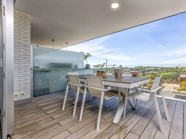Dining table on the terrace, Sonrisa, Townhouse in Estepona - Sonrisa | Sea view - pool - terrace (Estepona)