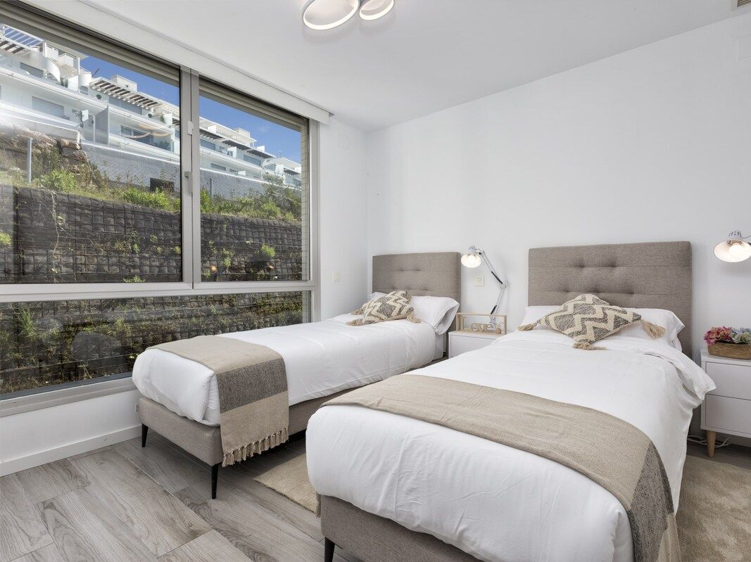 Bedroom with 2 beds, Sonrisa, Townhouse in Estepona