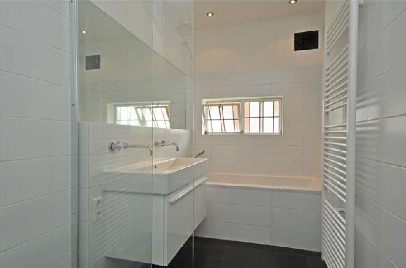 Douche, serviettes fournies