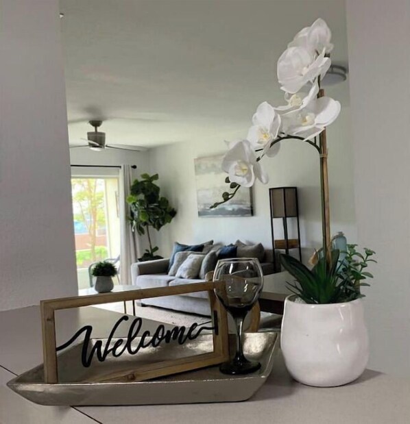 Interior - Cozy Vacay-Condo close to the theme parks! (Kissimmee)