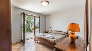 7 habitaciones, cuna de viaje, wifi gratis y ropa de cama