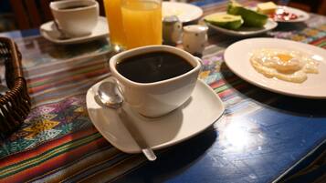 Free daily continental breakfast