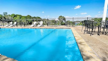 Seasonal outdoor pool, pool umbrellas